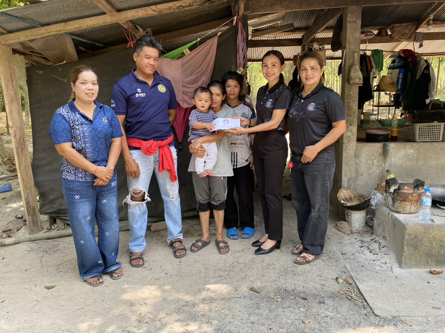 “ส่งต่อ…แสงสว่างแห่งความหวังของเด็กน้อย” พช.กาญจนดิษฐ์ ลงพื้นที่ส่งมอบทุนกองทุนพัฒนาเด็กชนบท ในพระราชูปถัมภ์ สมเด็จพระเทพรัตนราชสุดาฯ สยามบรมราชกุมารี ประจำปี 2569