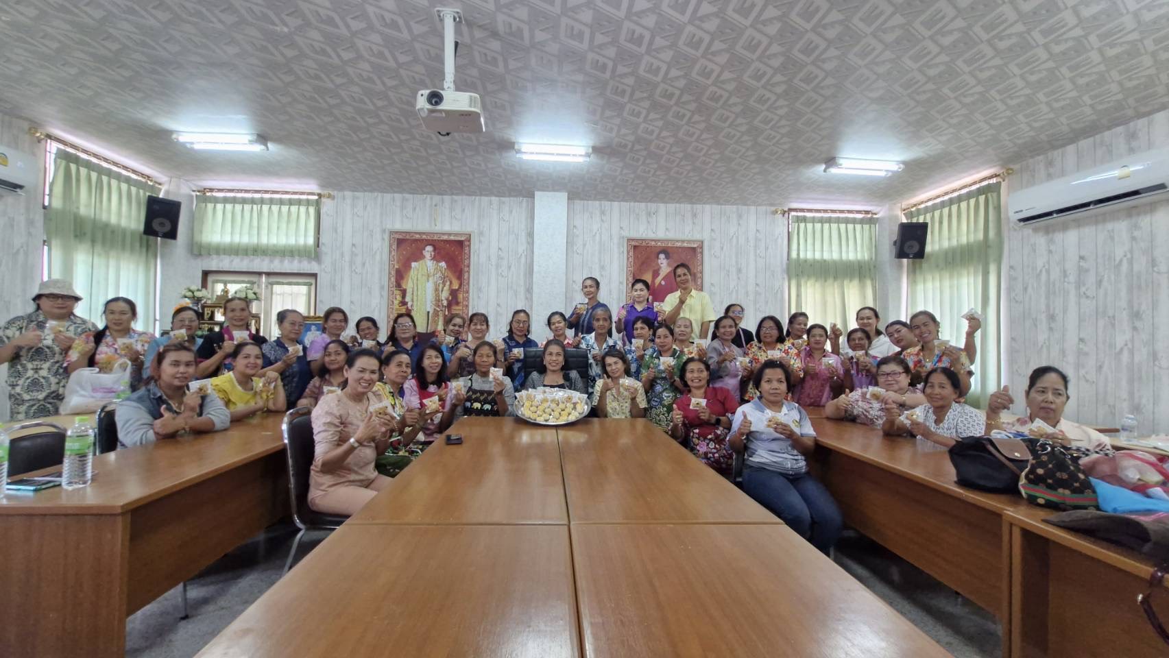 พช.กาญจนดิษฐ์ ผนึกพลังสตรี สร้างทักษะ สร้างอาชีพ จุดประกายการพึ่งพาตนเองอย่างยั่งยืน